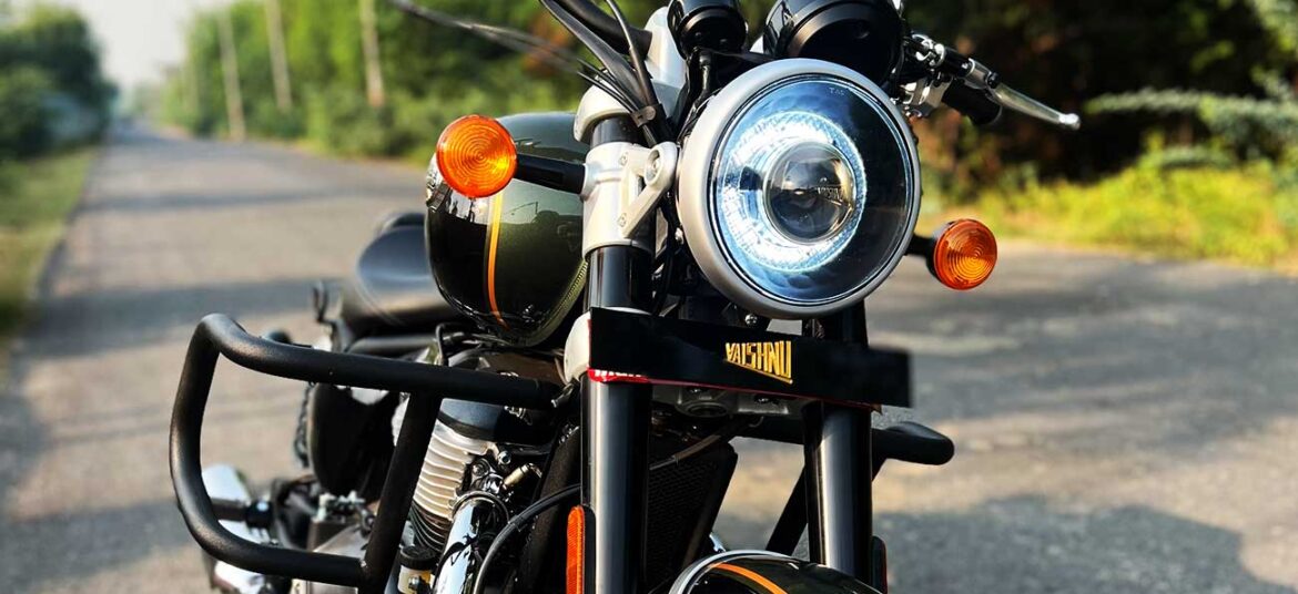 Headlight for Super Meteor 650